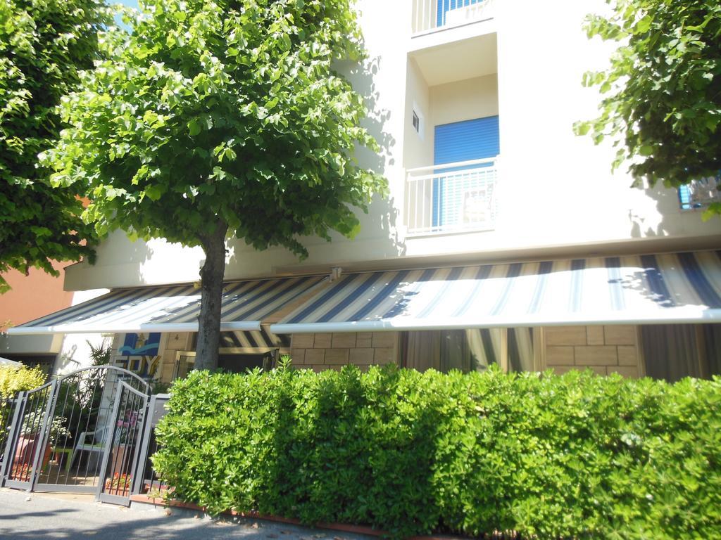 伊迪酒店 里米尼 外观 照片